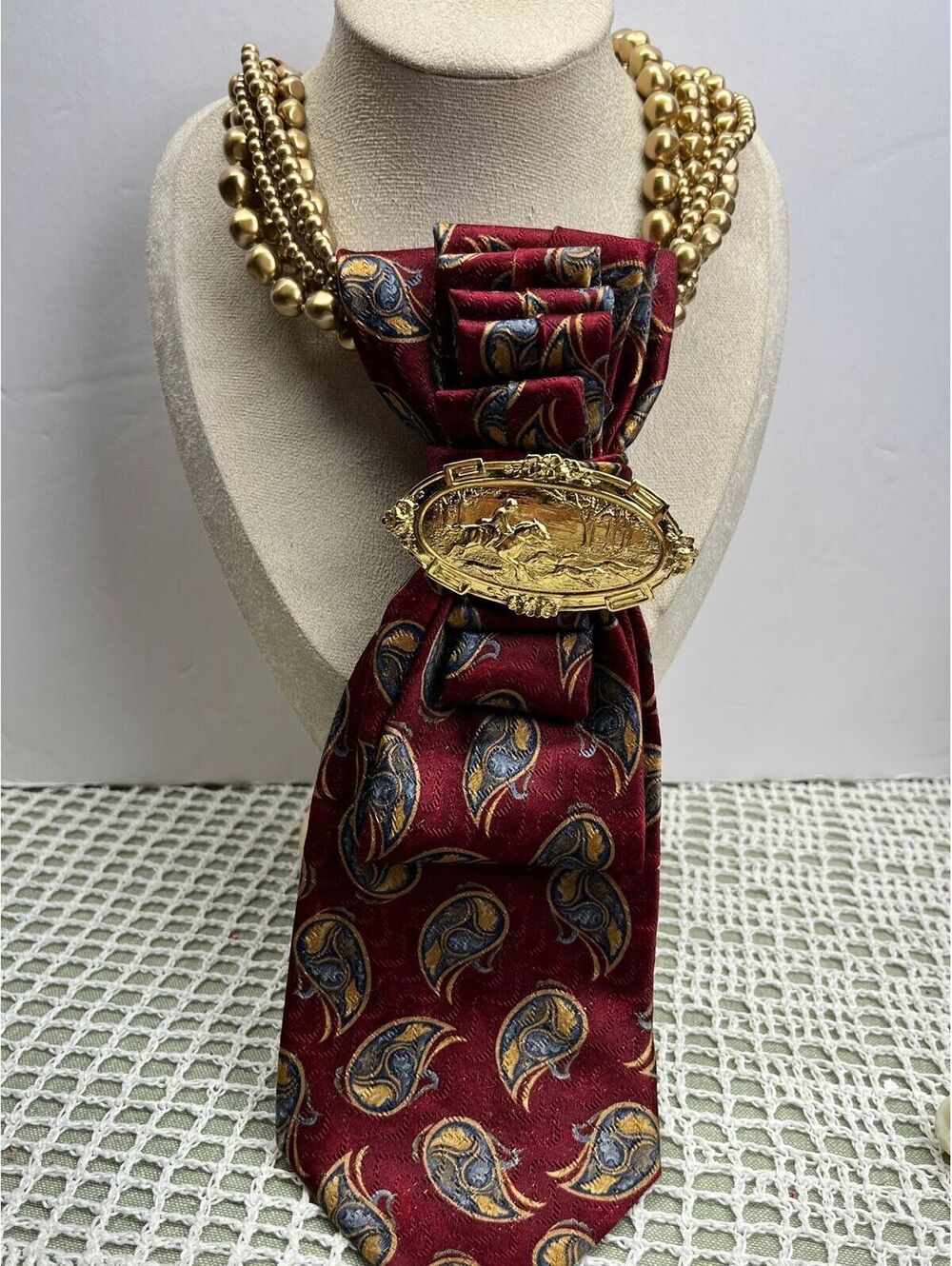 #517 Neck Tie Necklace Burgundy Retro Gold Tone Equestrian Classy Old Money